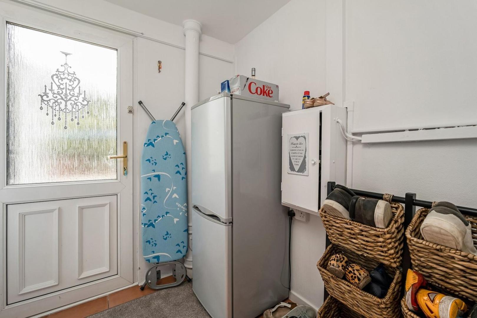 Centrally Situated 1 Bedroom House In Cumbernauld Buitenkant foto